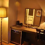 Alba Opera Hotel