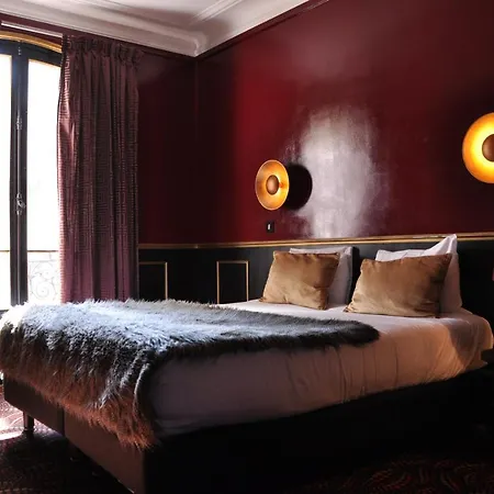 Alba Opera Hotel