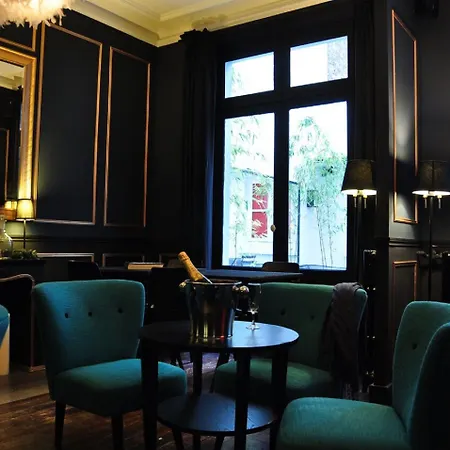 מלון Alba Opera 3*